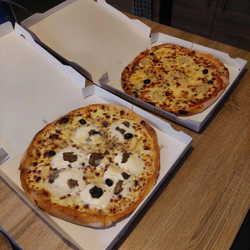 Pizza Aux Truffes Burata